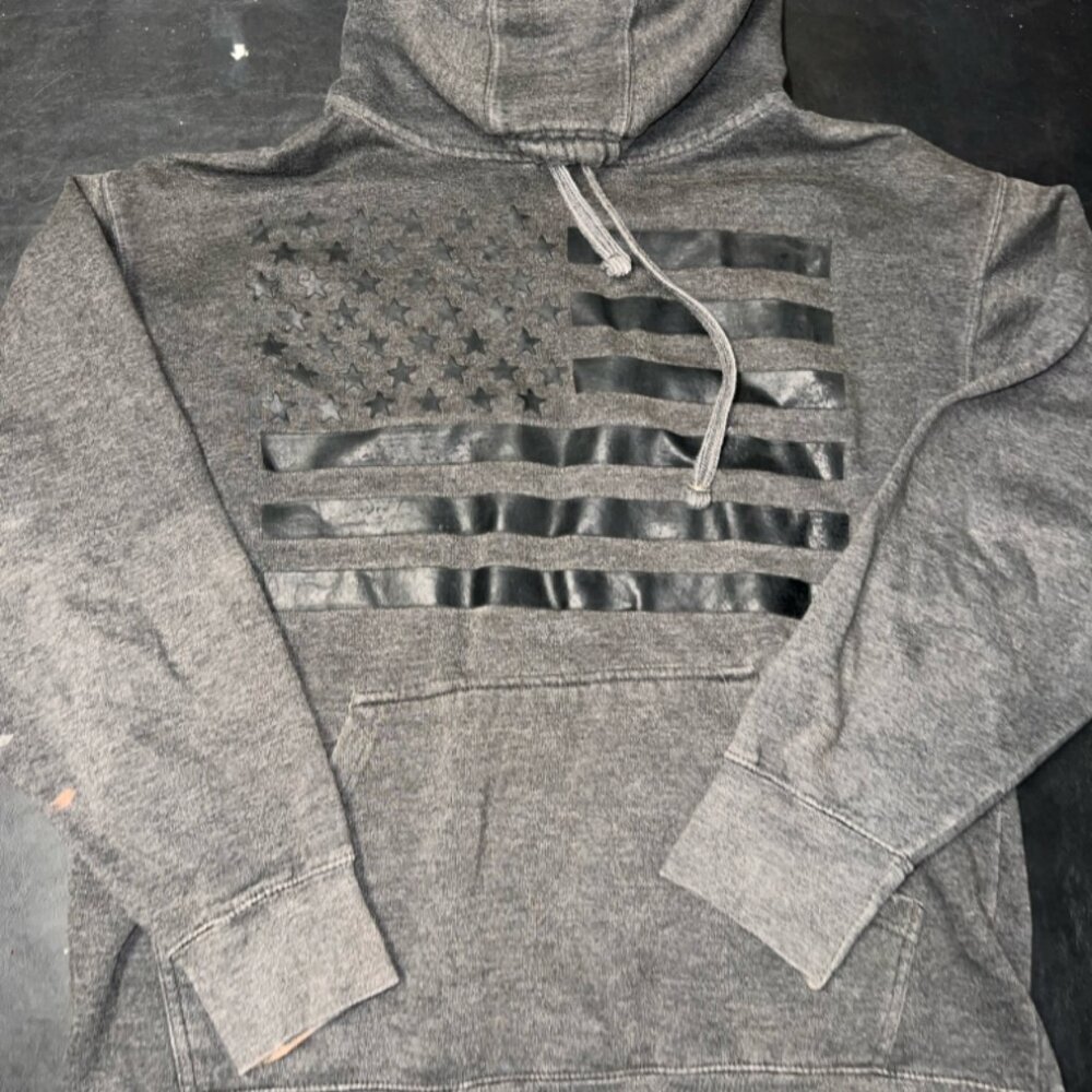 Ring of Fire Men Large Grey Black American Flag Pullover Hoodie‎ DEFECT